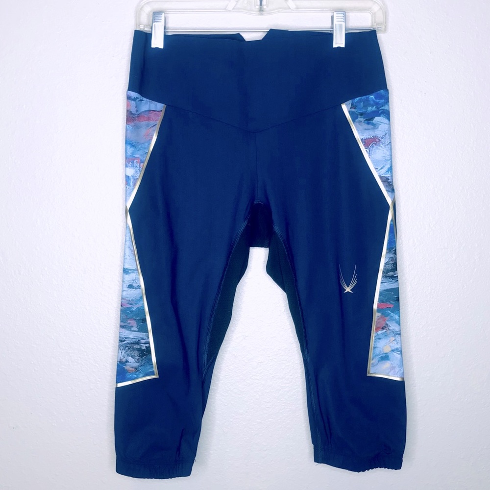 LUCAS HUGH Nordica Midnight Capri Leggings